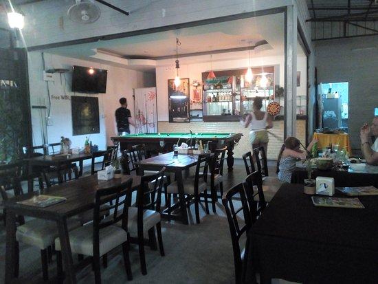 Zugar Bar & Restaurant